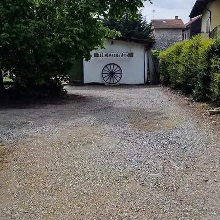 Bed & Breakfast The *